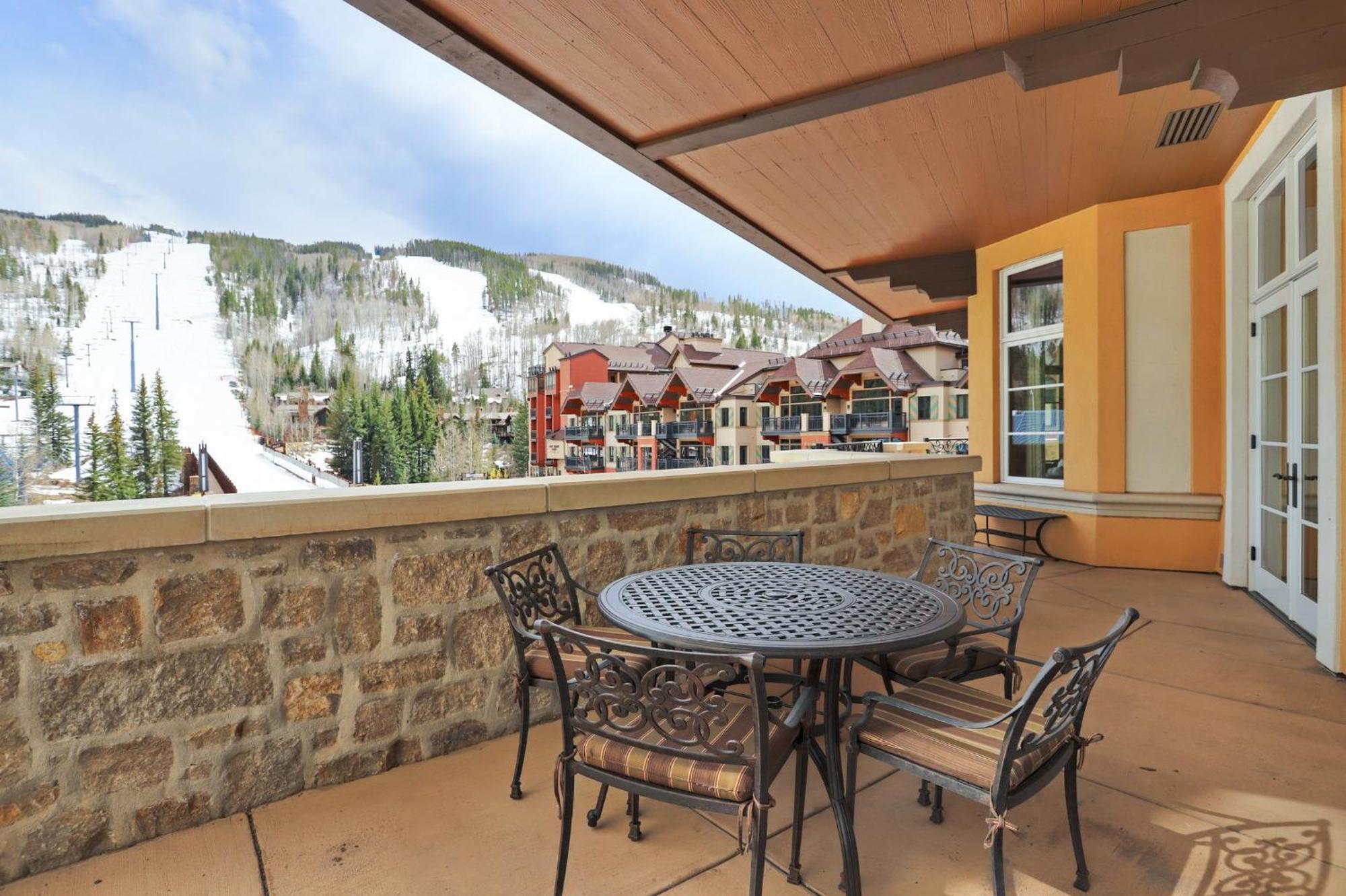 The Arrabelle At Vail Square, A Rockresort Екстер'єр фото